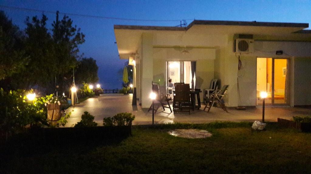 2Sea Villa Nea Potidea Chalkidiki ภายนอก รูปภาพ